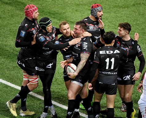 Rugby Oyonnax Une Concurrence Saine Qui Garde Le Groupe Flot