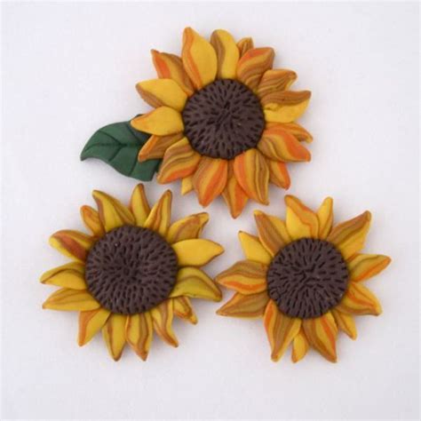 Easy Sunflower Polymer Clay Magnet Tutorial By Polymer Clay Workshop Polymer Clay Magnet Clay