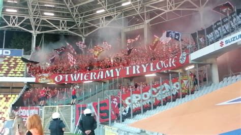 Oprawa kibiców Widzewa Łódź Otwieramy Trylogię 22 09 23r Korona