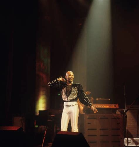 Singer Errol Brown Of Hot Chocolate Performs On Stage Old Music Photo Picclick Au