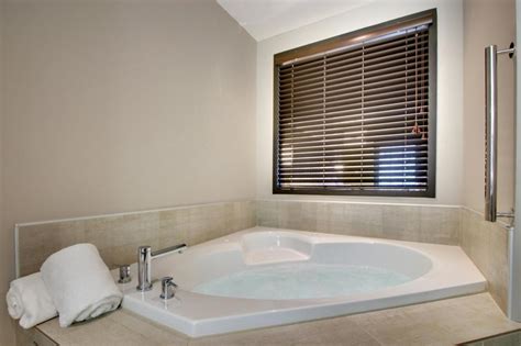 22 Best Hotels with Jacuzzi in Room in Helen ️ 2025