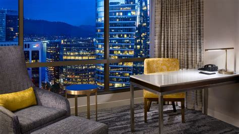 Downtown Vancouver Hotel Rooms & Suites | Hyatt Regency Vancouver