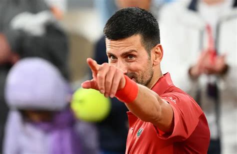 Novak Djokovic Se Comporte En Seigneur Et N Oublie Pas Ses Fans Rg