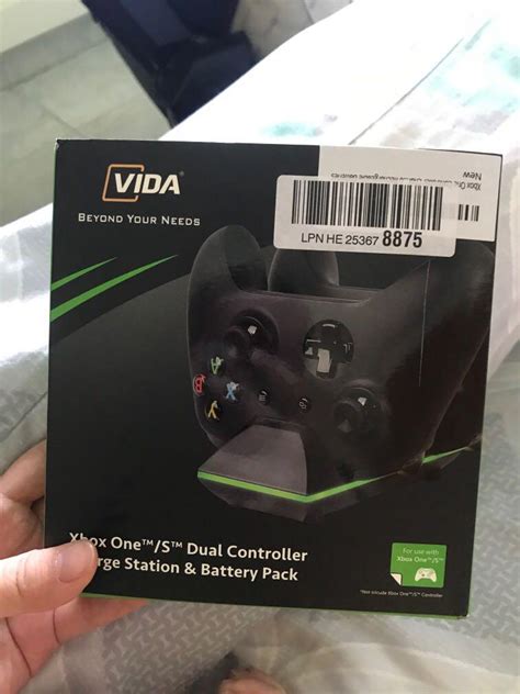 Vida Xbox One Dual Controller Charging Station Video Gaming Gaming