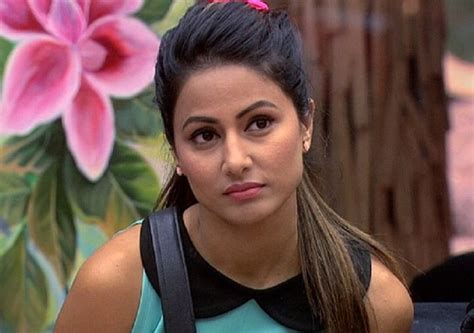 Bigg Boss 11सबसे स्टाइलिश कंटेस्टेंट हैं हिना खान सलमान के सामने