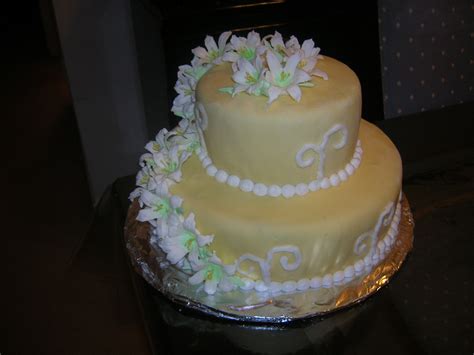 Cakes By Caitlin: Royal Icing Flower