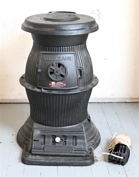 Sold At Auction Vogelzang Railroad Potbelly Stove Model Pb65xl