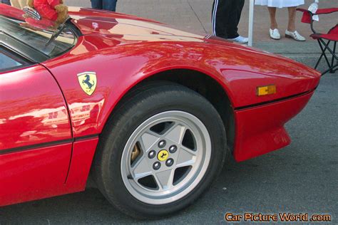 Ferrari 308 GTS Front Fender Picture