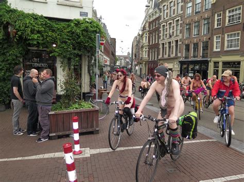 De Wnbr Amsterdam Gaat Weer Door World Naked Bike Ride Amsterdam