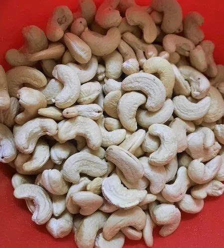 Raw Ivory Whole W240 Cashew Nut Packaging Size Loose At Rs 600 Kg In