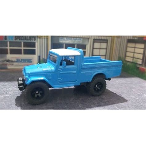 Hot Wheels Toyota Land Cruiser Novo Sem Embalagem Rodas Especiais Pneus De Borracha Escala