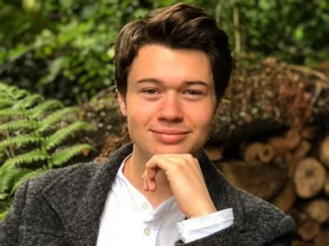 Ir Nico Condenaron A A Os De C Rcel Por Delitos Sexuales A Un Actor De Sex Education Es