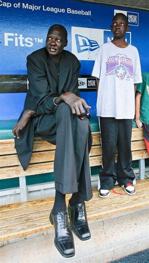 6 10 14 Years Old Son Of Manute Bol At Bishop Miege Ku Buckets