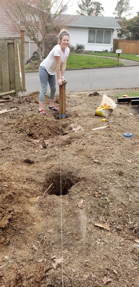 Setting Fence Posts And Digging Holes Building A Fence Handy Mandy