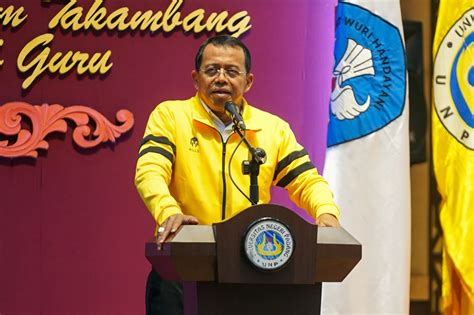 Rektor Ganefri Ucapkan Terima Kasih Kepada Menpora Amali Yang Telah