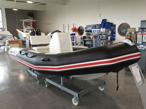 bateau hors bord neuf ZODIAC PRO 500 CLASSIC en vente à partir de 18