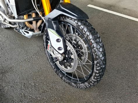 Test du pneu Continental TKC 70 Rocks une demie nouveauté Motard