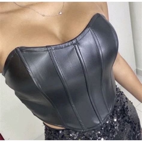 Cropeed Corset Em Couro Fake Preto Formato Morcego Barbatana