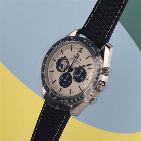 2023 Omega Speedmaster Snoopy ref 310.32.42.50.02.001 : NEW – TOKANT