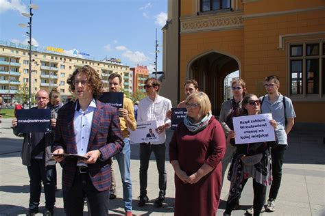 Wroc Awski W Ze Kolejowy Skasowany Przez Mateusza Morawieckiego