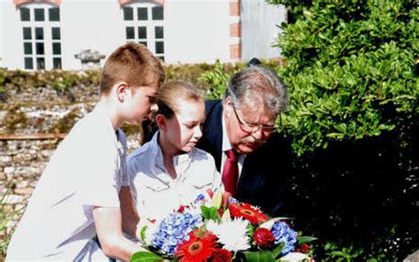 Hommage Une C R Monie En Souvenir De Quinze Jeunes R Sistants Le