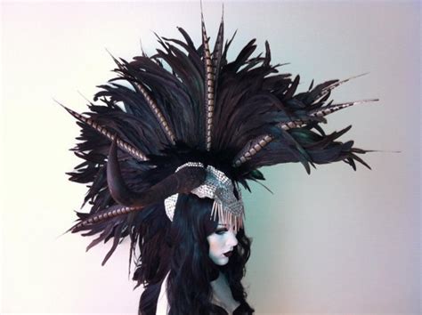 Pin De The Midsummers Night Masquera Em Head Adornments