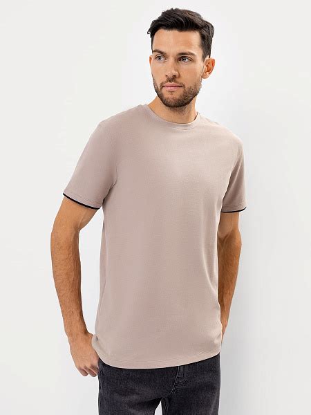 Футболка мужская базовая бежевая с черной линией на манжетах тауп ...