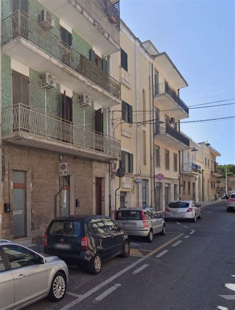 Rent Apartment Brindisi Room Flat In Via Cristoforo Colombo