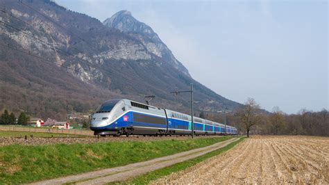 TGV Duplex 256 der SNCF in Grésy sur Isère