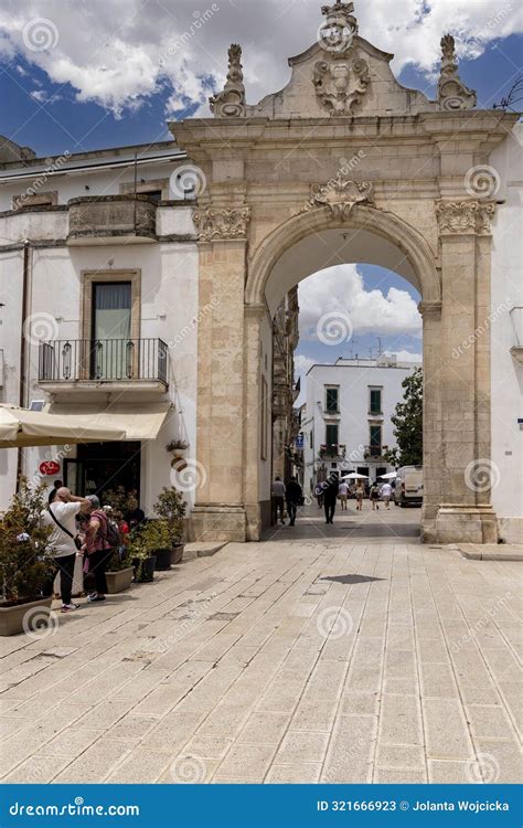 Medieval Stephens Gate Porta Di Santo Stefano Barroco Gate En El Casco