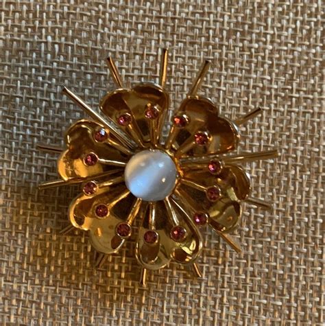 VINTAGE CORO FLOWER PIN BROOCH MOONSTONE RUBY RHINESTONES SIGNED SCRIPT