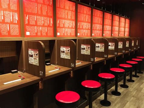 Ichiran Ramen Breaks Own Record For Longest Continuous Line Of