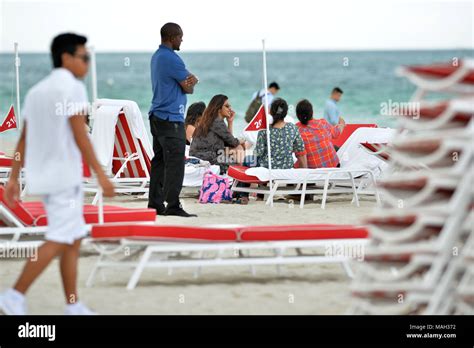 Miami Beach Fl May 14 Priyanka Chopra On Miami Beach On Mothers