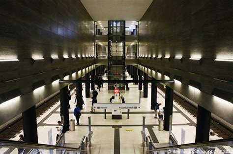 Europa Deutschland Berlin Mitte U Bahnhof Unter Den Li Flickr