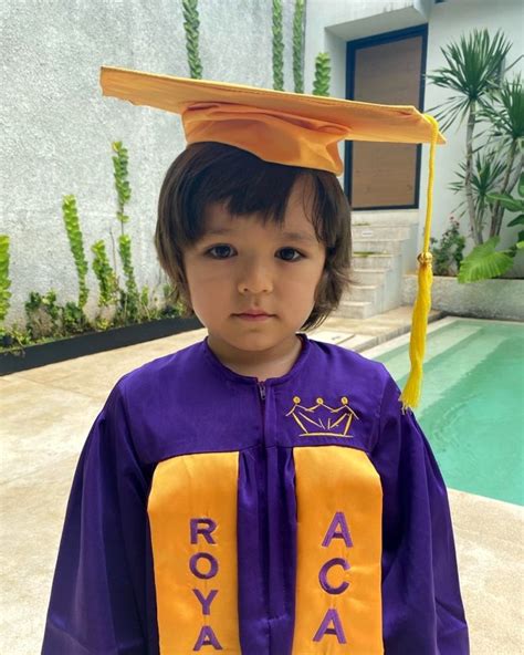 Detail Gambar Anak Wisuda Koleksi Nomer