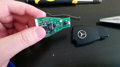 Diy How To Take Apart Mercedes Benz Key Fob Chip Battery And Casing