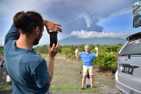 Photos Ash And Smoke Spew From Bali S Mount Agung Lava And Magma Mean