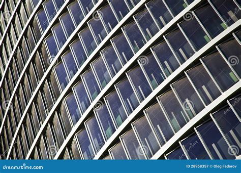 Altos Rascacielos De Cristal Azules Del Edificio De La Subida Imagen De