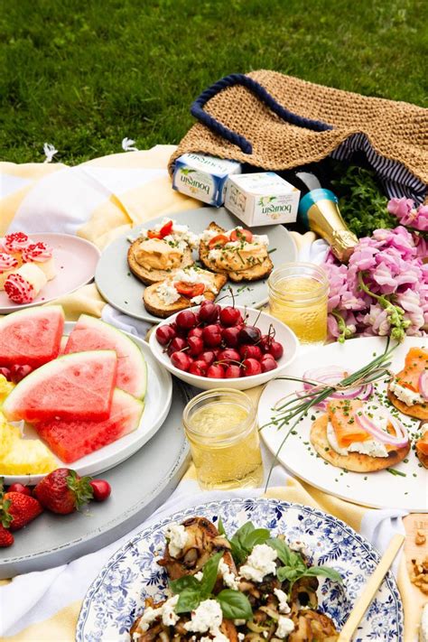 Boursin Picnic Dialaskitche Picnic Date Food Picnic Foods Picnic Time