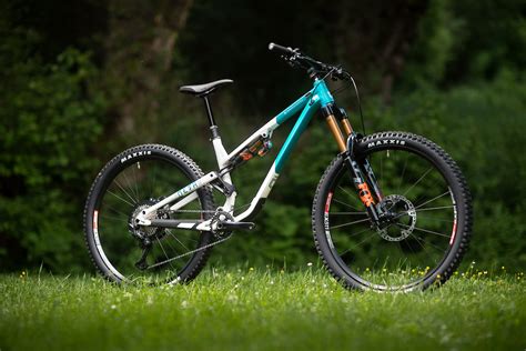 Commencal Unveils 2021 Meta AM 29 Pinkbike