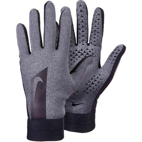 Nike Hyperwarm Player Gloves - Black - SoccerPro