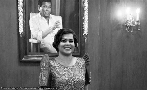 Mayor Inday Sara Duterte Takes Unique Photo Op Session With Dad