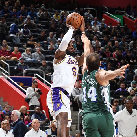 Photos: Lakers at Pistons (12/11/22) Photo Gallery | NBA.com