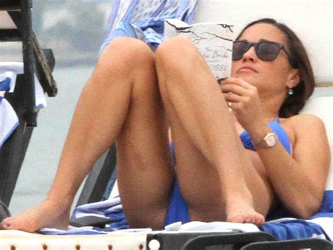 Pippa Middleton Bikini Licious Peeks On Holiday In Italy