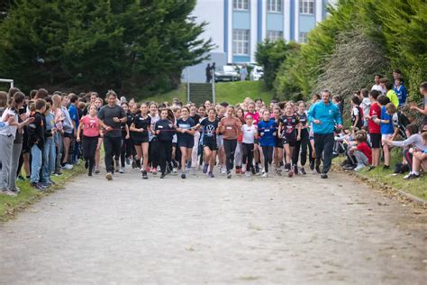 Un cross solidaire au Lycée Charles de Foucauld mobilise 700 élèves en