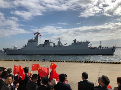 首次 中國海軍艦艇抵日參加海上閱艦式 香港文匯網