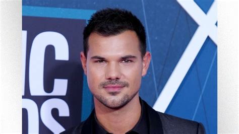 Taylor Lautner calls out hateful comments about his appearance, talks mental health | 1340 KGFW ...