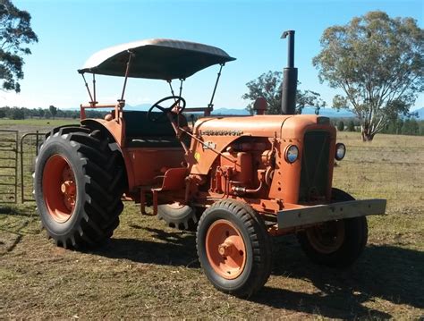 CHAMBERLAIN 9G TRACTOR JHW3518567 JUST HEAVY EQUIPMENT