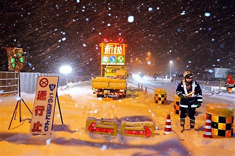 最強寒波、長野県内大雪 国道18号、上信越道は同時に事前通行止め【動画付き】｜信濃毎日新聞デジタル 信州・長野県のニュースサイト