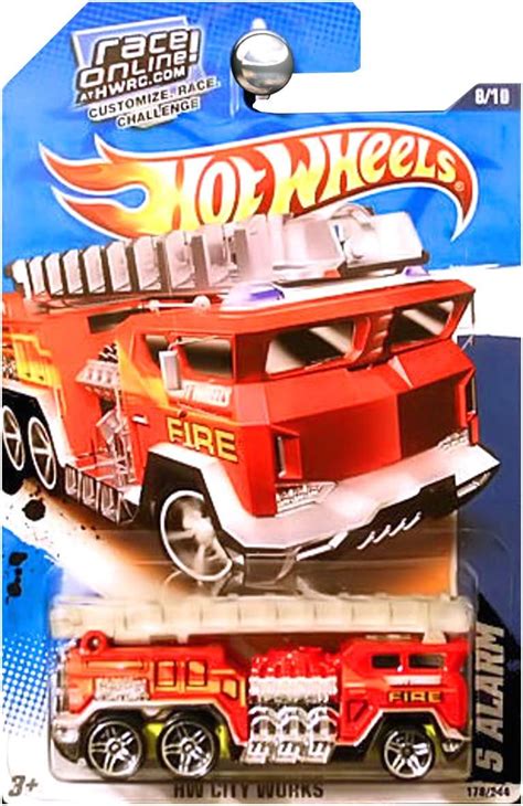 Amazon Hot Wheels 2011 5 alarma camión de bomberos HW City Works 178 244 ROJO Juguetes y